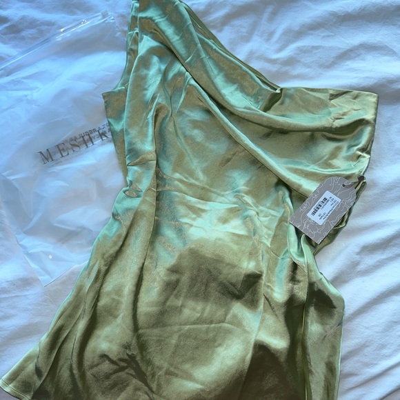 MESHKI Yvette mini dress in pistachio - Picture 3 of 4